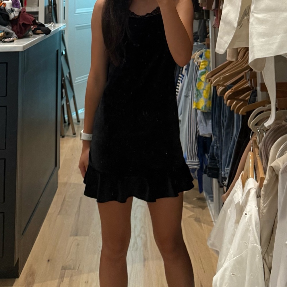 Velvet black mini dress with lace collar